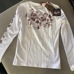 COOL shirt made in CHILE. NWT woman size XS